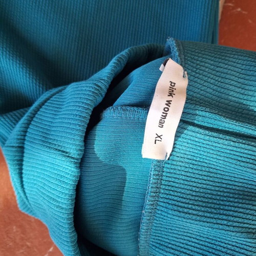 Pink Woman women's leggings like new, turquoise, size XL 42 14