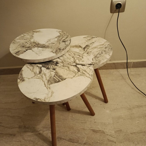 Side tables used with minor marks