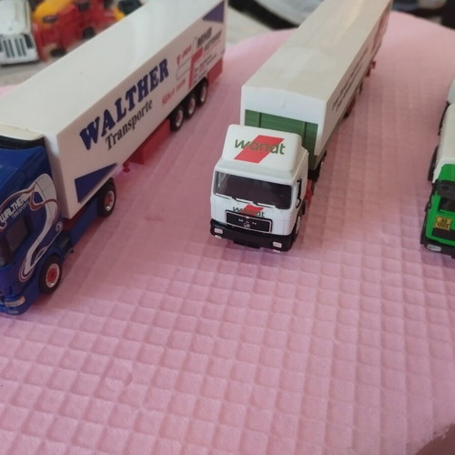 HO scale trucks from various brands, price per unit
