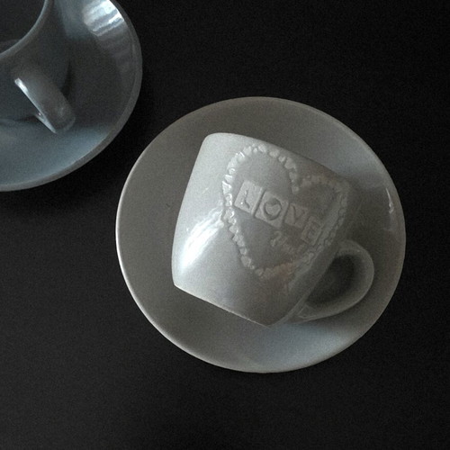 Ceramic espresso cup set used, 2 cups with saucers
