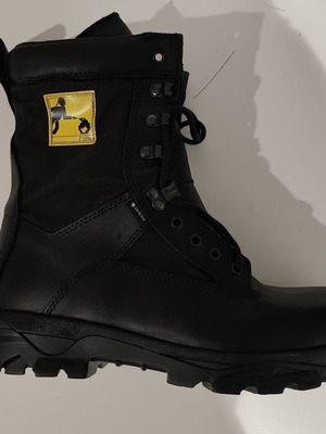 Robusta 92667 Firefighter Boots No44 new with Gort-tex