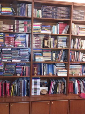 Bookshelf like new 2.60×2.60 solid rosewood