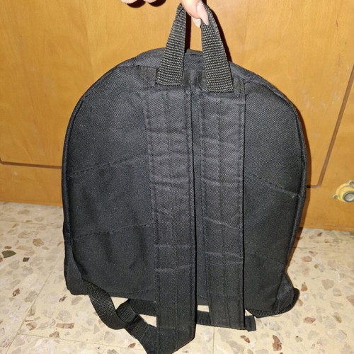 2J bag like new, black with 4 compartments