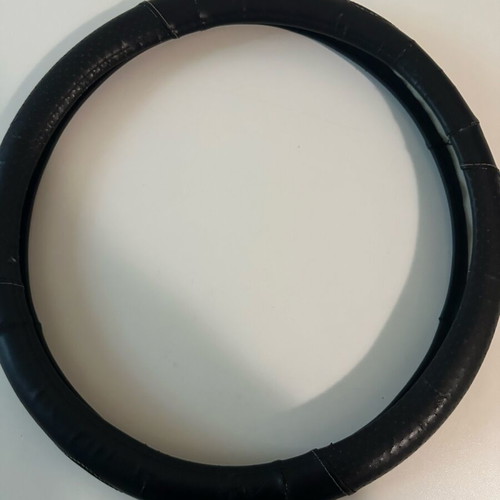 Car steering wheel cover like new in very good condition