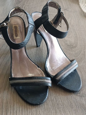 Dune London black leather sandals size 39 like new