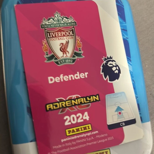 Virgil Van Dijk limited edition card new