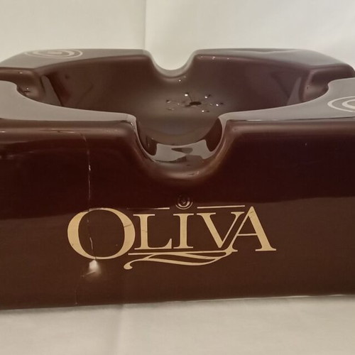 Large ceramic OLIVA cigar ashtray used with crack