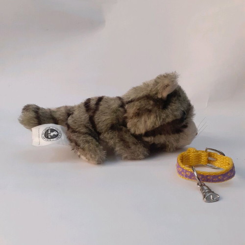 Stuffed cat used, small
