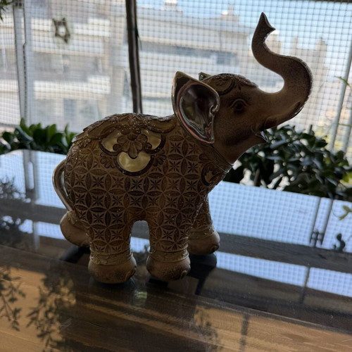 Decorative elephants like new