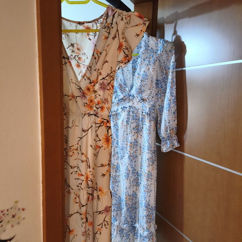 Dresses like new, set of 2, midi and long sleeve