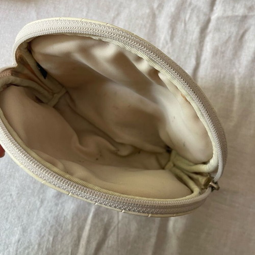 Guess toiletry bag like new, beige