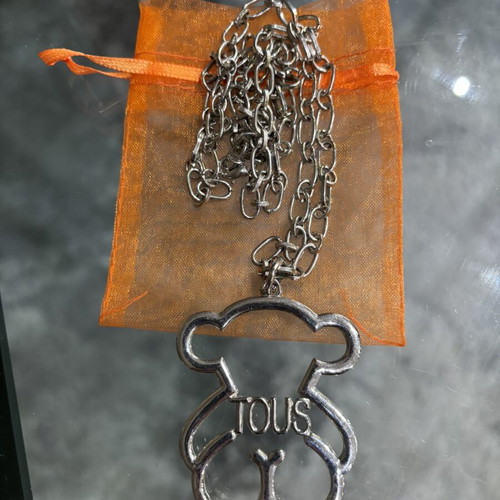 Women’s pendant necklace