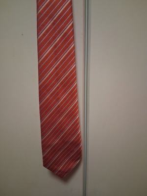 Tie used red