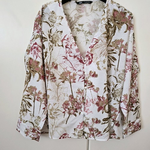 Zara floral shirt like new, size medium