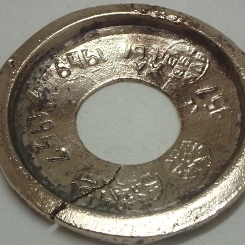 Old scale weight in dram used with state stamps 1937