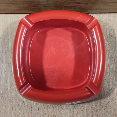 Ouzo 12 used red square plastic ashtray