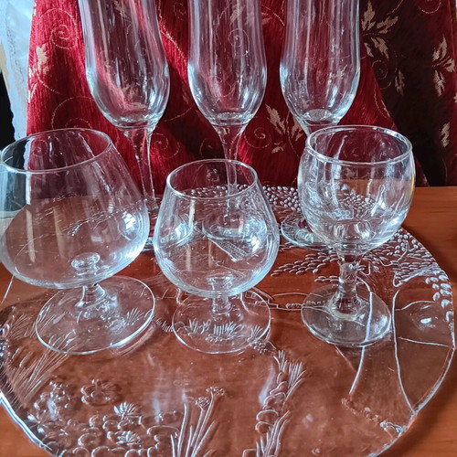 Set of glasses for liqueur and cognac 6 pieces with glass tray like new