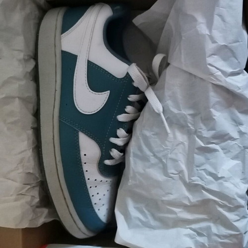 Nike Phantom sneakers size 38.5 like new, white and turquoise