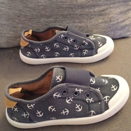 Blue canvas shoes with white anchors size 29 like new