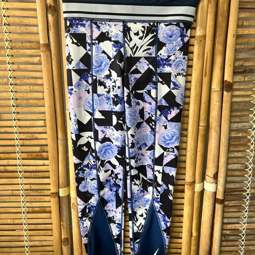 Nike floral print training leggings size L