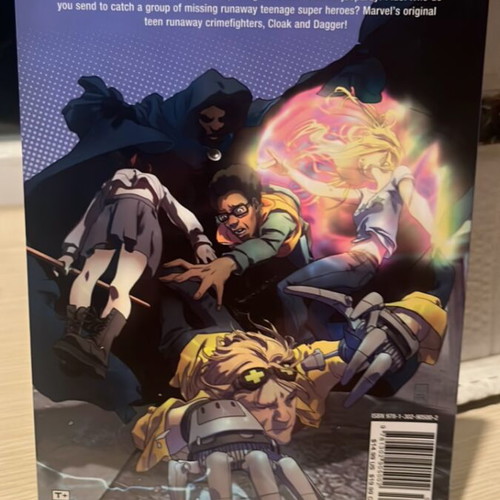Runaways Vol 2 Softcover comic like new
