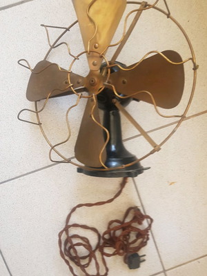 Antique American fan used, 1940s, 110 volt