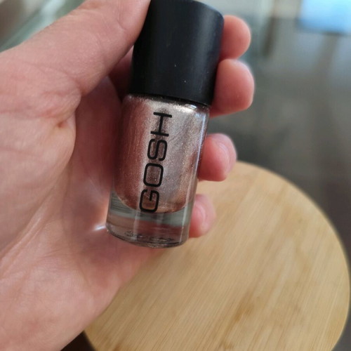 GOSH nail polish like new, pearl finish