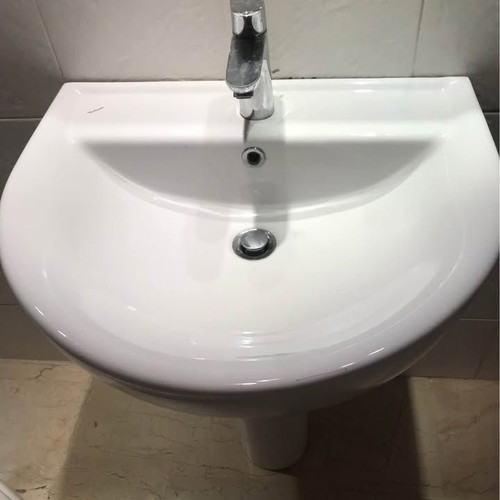Turkuaz bathroom sink with pedestal like new 60x50 cm