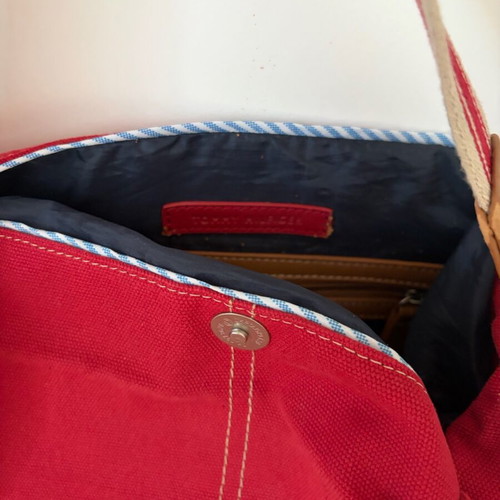 Tommy Hilfiger shoulder bag used, vintage red canvas with leather details