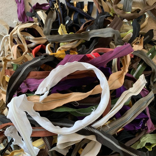 Zippers used bulk pack of 160, various types and sizes