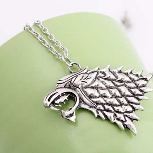 Game of Thrones House Stark Necklace like new, silver pendant