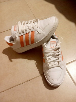 Sneakers size 36 like new, worn minimally