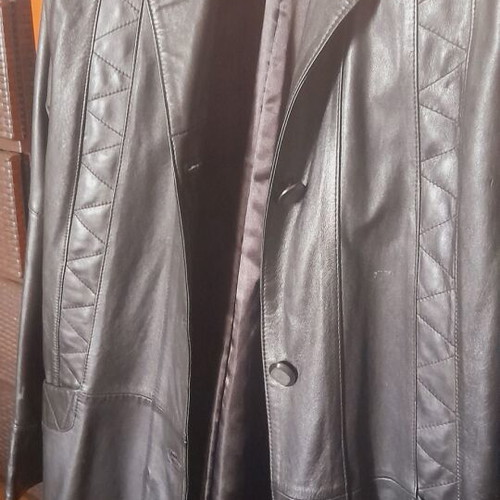 Leather long coat men's size L black like new