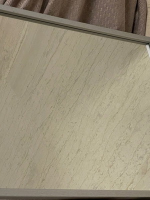 Καθρέπτης με ασημί πλαίσιο νέος, minimal design 62x42 εκ.