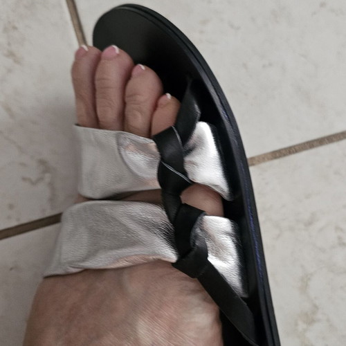 Four/inch slippers size 41 new, black and silver