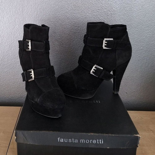 Women's leather ankle boots like new, black, size 38