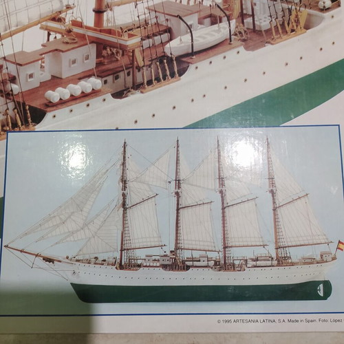 J.S. Elcano model ship like new, Spanish Navy training sailing ship 1:110 scale