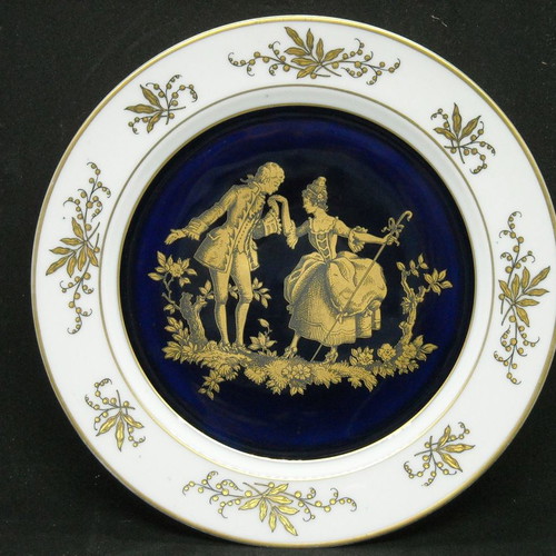 Decorative plate used, German porcelain Heinrich, cobalt blue color