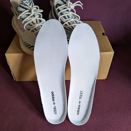 Yeezy Boost 350 Zebra 48 2/3 athletic -  230,00 - Vendora.cy