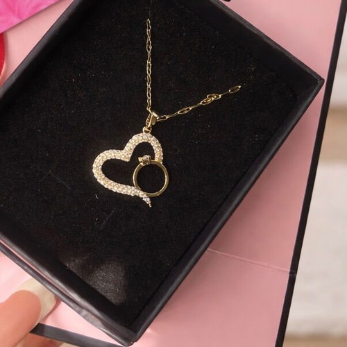 Heart Solitaire Necklace new, gold color