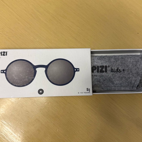 Izipizi sunglasses for children 5-10 years like new, dark blue