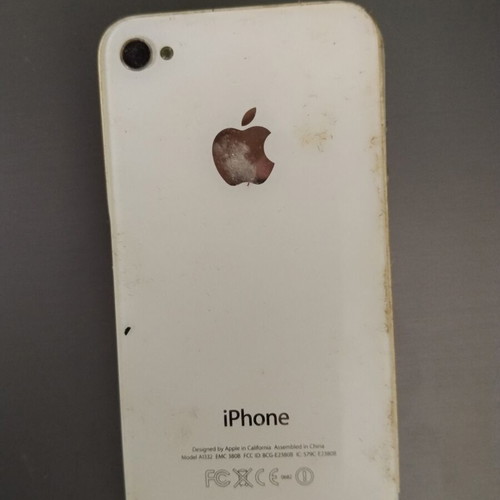 iPhone 4 Model A1332 used for parts with case
