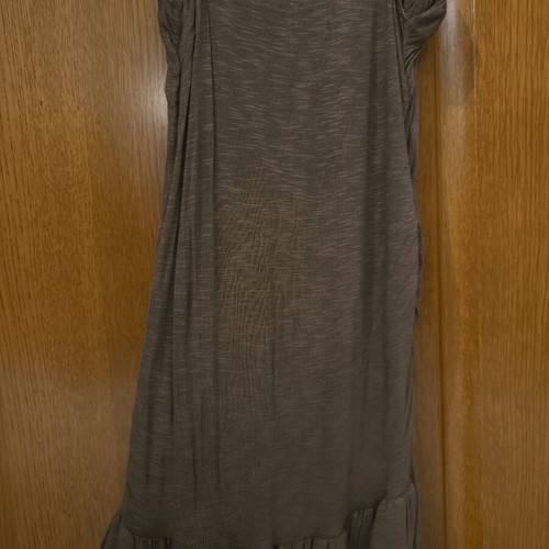Girls' dress like new brown-gray with girl figure