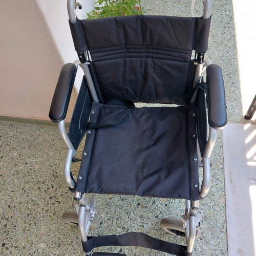 Ce Vita wheelchair with hand brakes