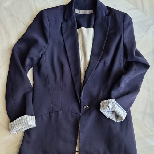 Zara navy blue blazer like new with details, size M
