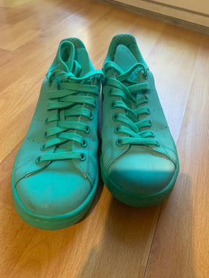 Adidas Stan Smith athletic shoes used, turquoise, size 38