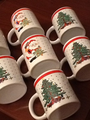 Christmas Mugs new, set of 7 with festive decoration
