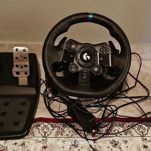 Logitech G923 TRUEFORCE racing wheel for PS5, PS4, PC