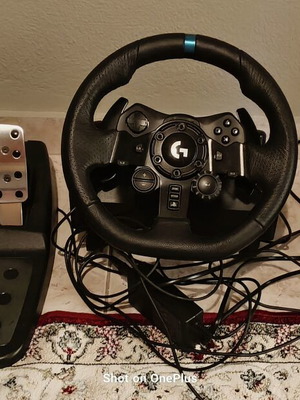 Logitech G923 TRUEFORCE racing wheel for PS5, PS4, PC