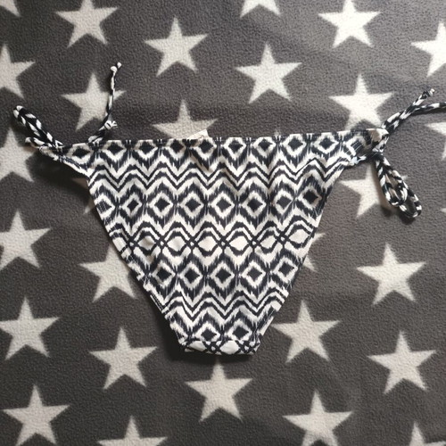 Swimwear bottom used, black and white, size L 40 12, with gift